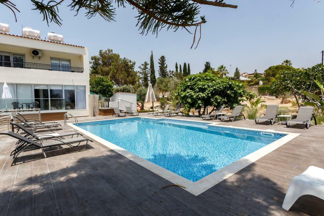 Coral Bay Sea Breeze Apartments - 3 Bedroom Apartment Pegeia Eksteriør billede